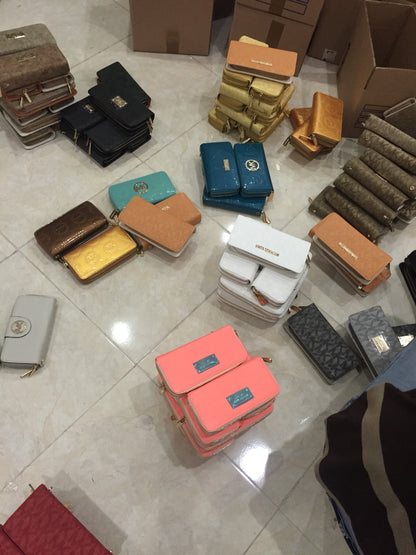 Lote 100 Carteras MK